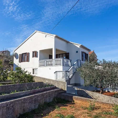 House Milka Sali